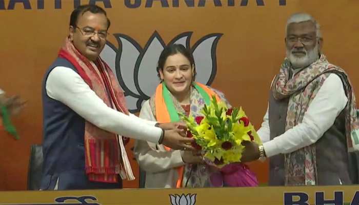 Aparna Yadav joined BJP in presence of UP Deputy Chief Minister Keshav Prasad Maurya and state chief Swatantra Dev Singh