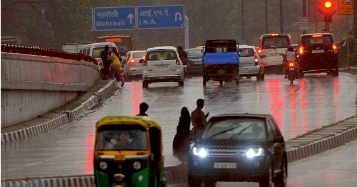 Heavy rain lashes Delhi; thunderstorms, strong winds likely : IMD