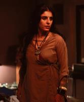 Isha Talwar on her harmonium lessons with Dimple Kapadia on the sets of Saas, Bahu Aur Flamingo