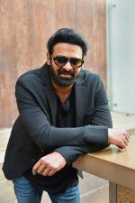 Prabhas visits Tirumala temple