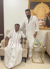 Sanjay Dutt pays tribute to his guru, ‘forever grateful for his wisdom and guidance’