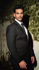 Angad Bedi would love to do a romantic film opposite Neena Gupta