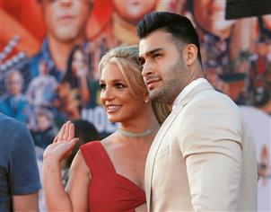 Britney Spears ‘frantically’ rewrites her memoir amid divorce battle